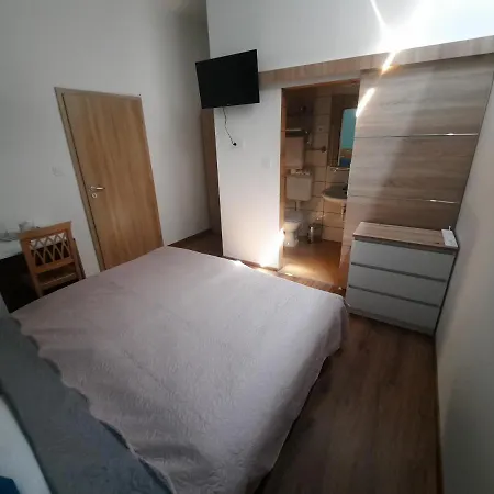 Gasthof Aquarium Panzio 4*
