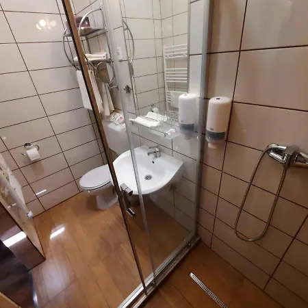 Guest house Aquarium Panzio Abadszalok